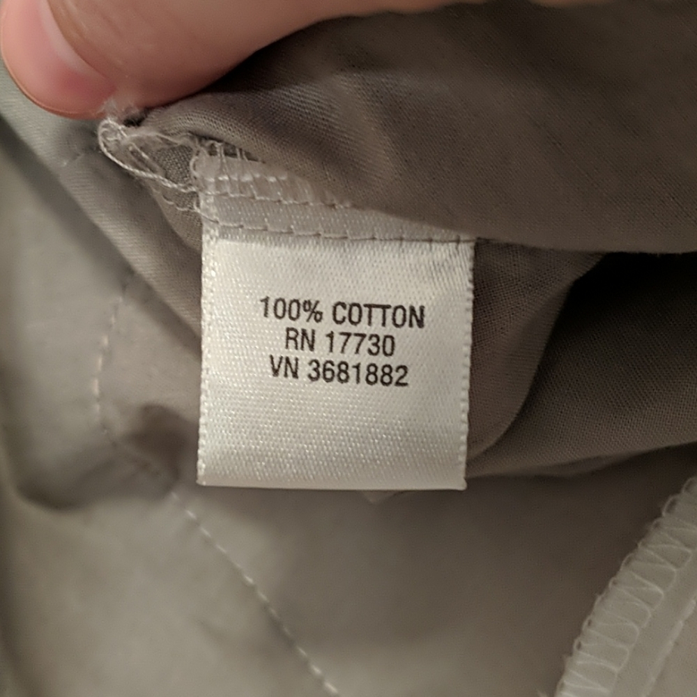 Belted Color Block Button Down - Picture 11 of 12